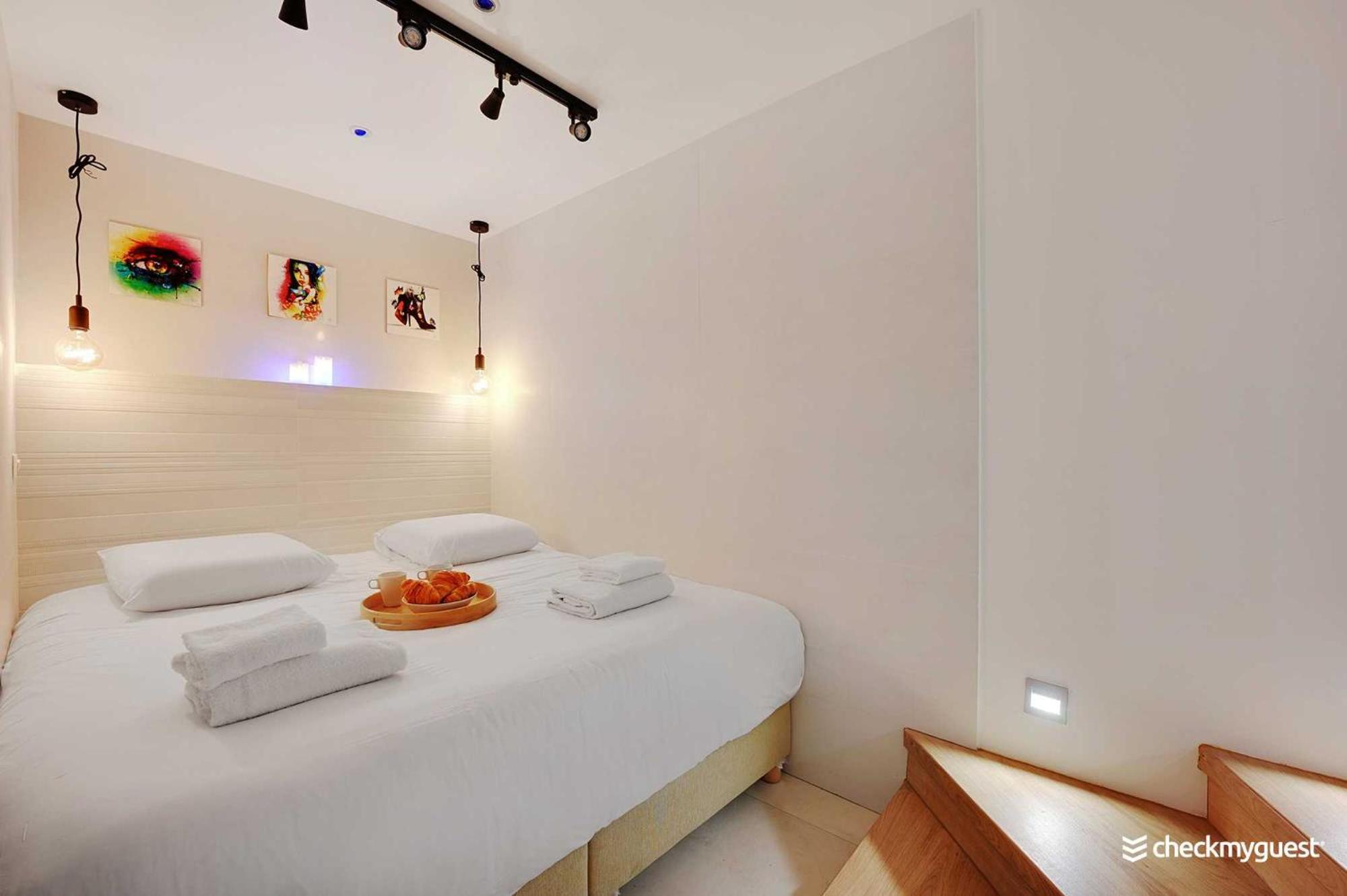 Intimate Apartment With Air Conditioner & Jacuzzi 2Br 6P Montmartre Париж Экстерьер фото