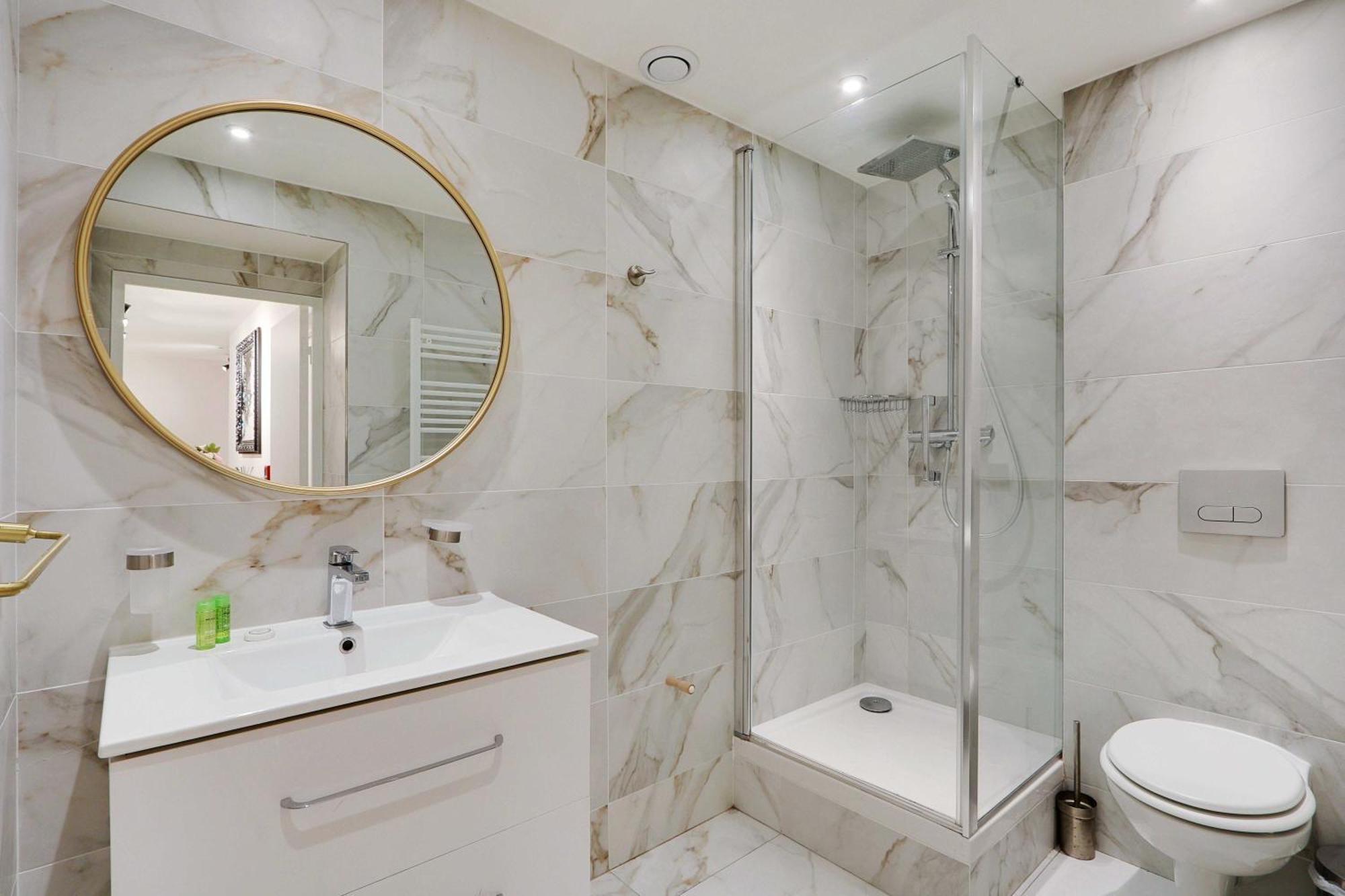 Intimate Apartment With Air Conditioner & Jacuzzi 2Br 6P Montmartre Париж Экстерьер фото