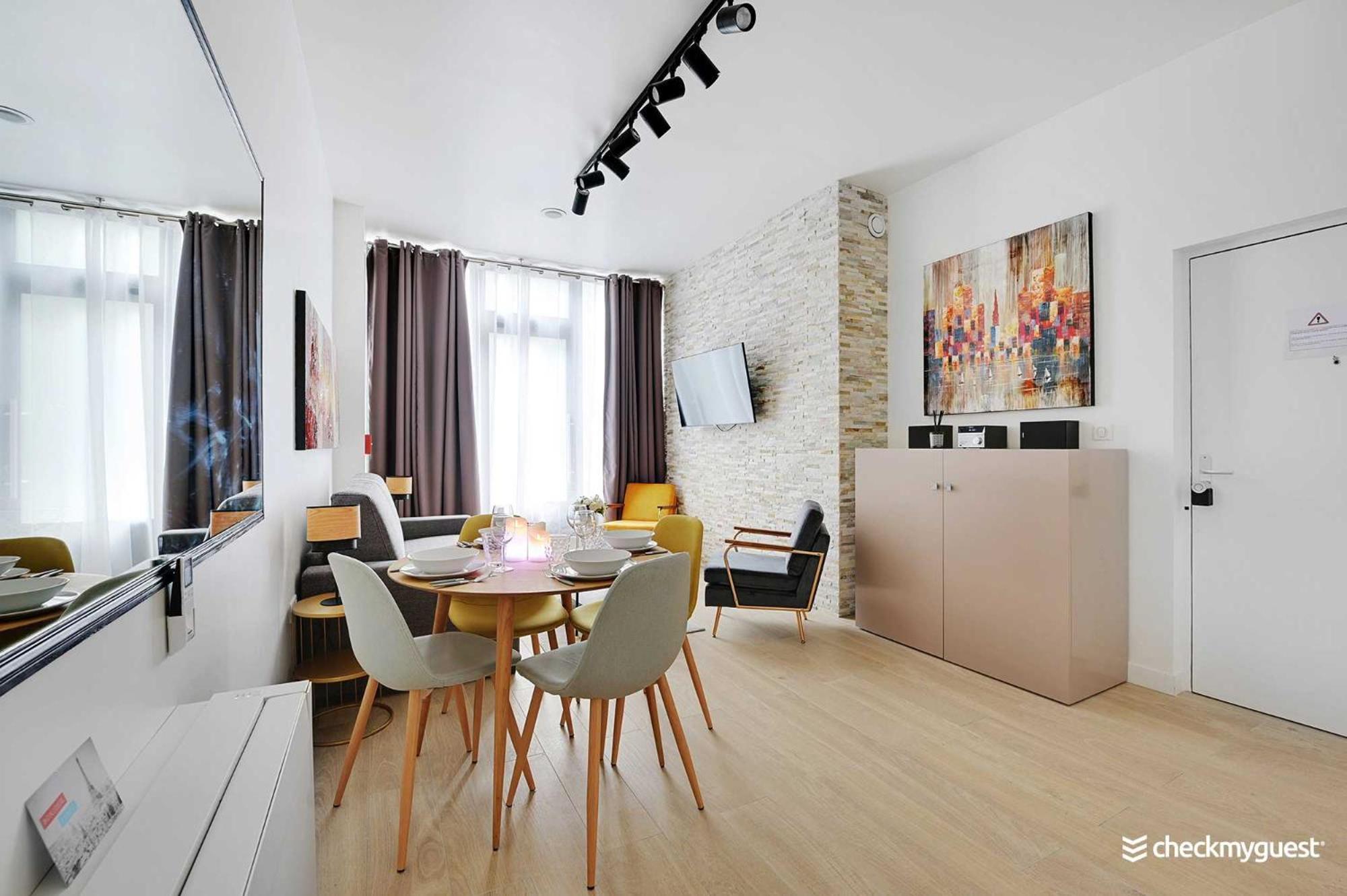 Intimate Apartment With Air Conditioner & Jacuzzi 2Br 6P Montmartre Париж Экстерьер фото