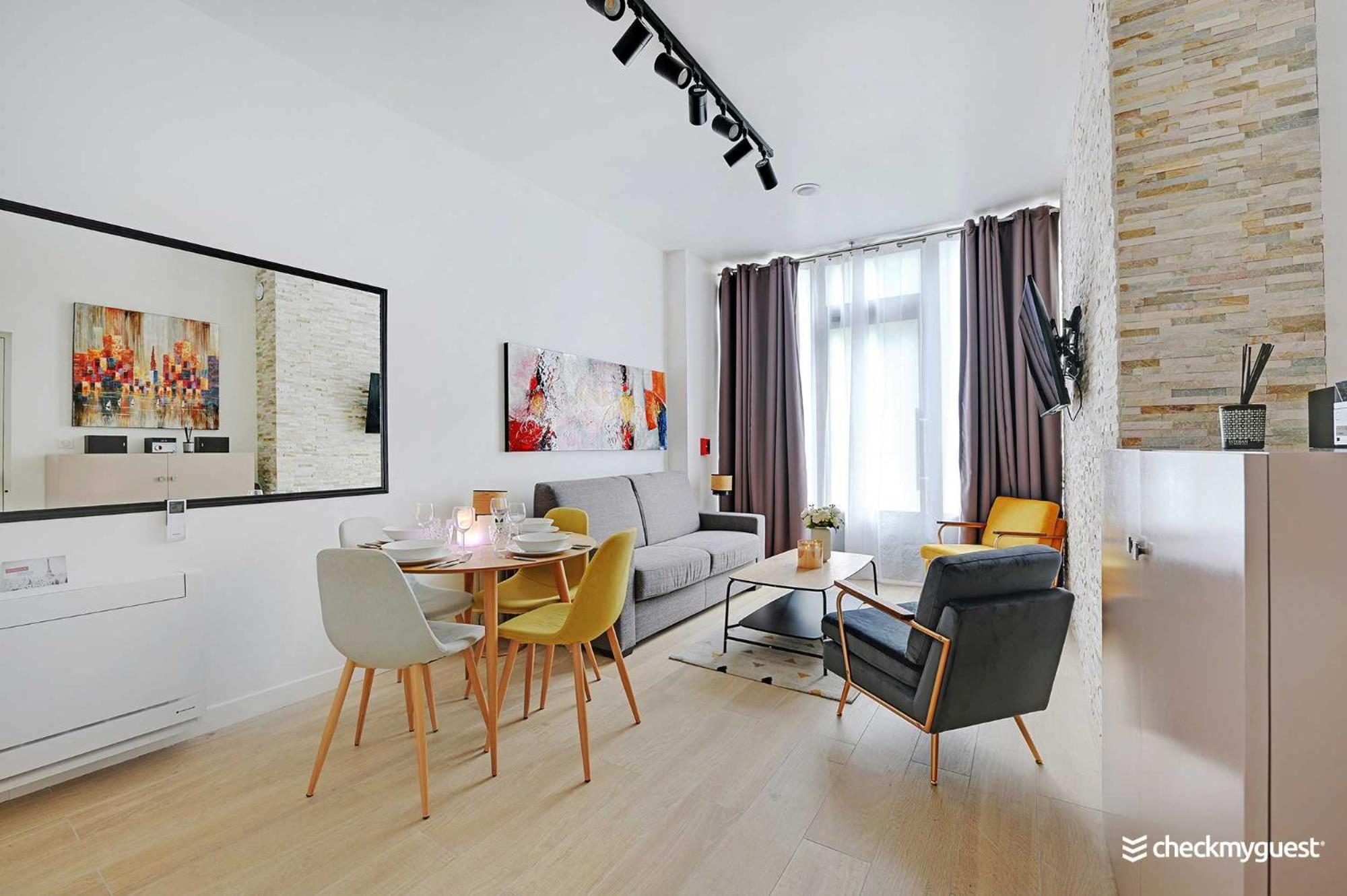 Intimate Apartment With Air Conditioner & Jacuzzi 2Br 6P Montmartre Париж Экстерьер фото